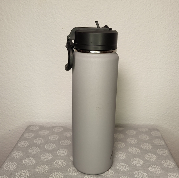NWOT Hydra Peak 24 oz Stainless Steel Insulated Bottle w Straw Cap - Picture 4 of 7